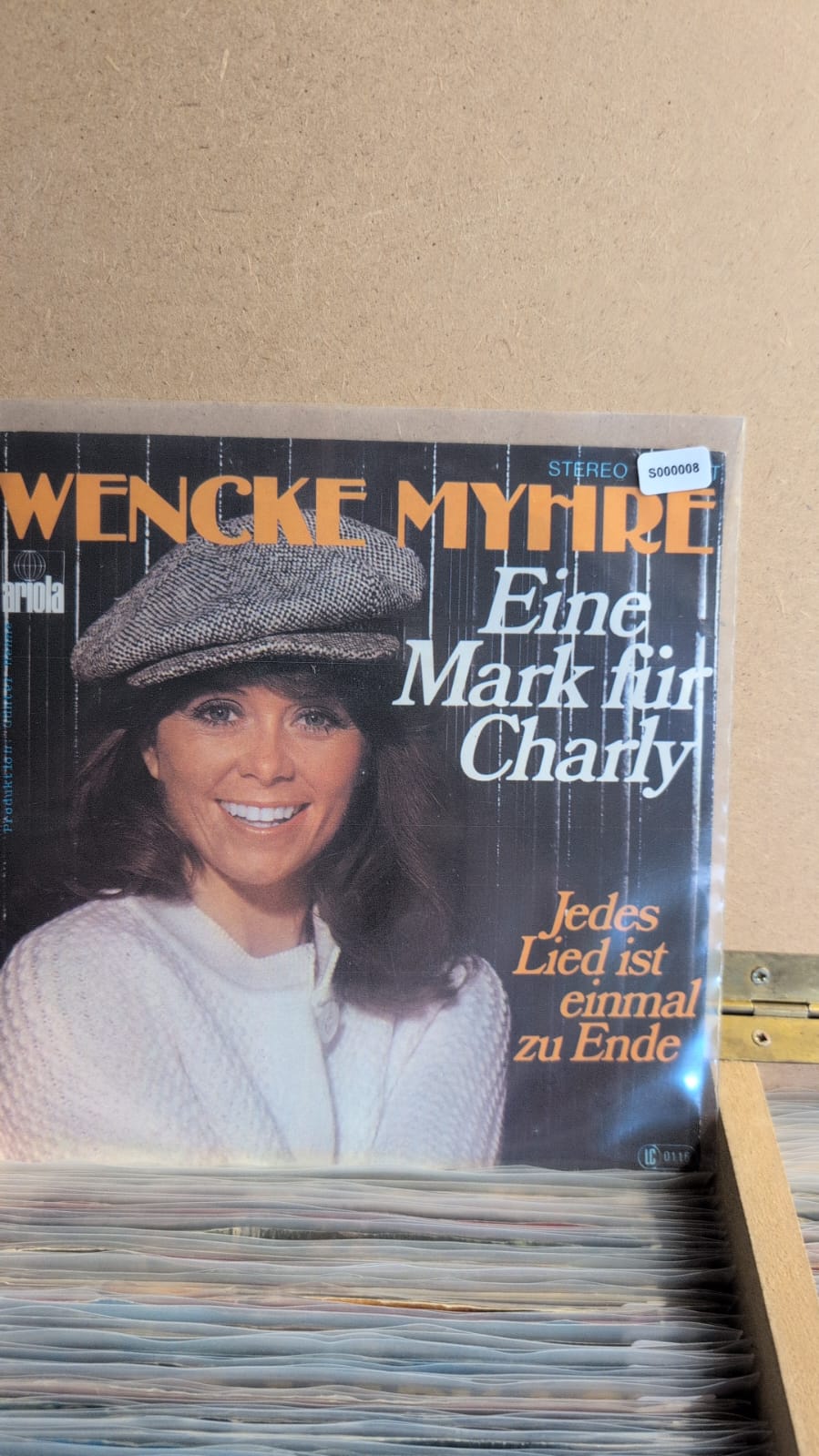 S000008 - Wencke Myhre - Eine Mark für Charly / jedes Lied is einmal zu Ende