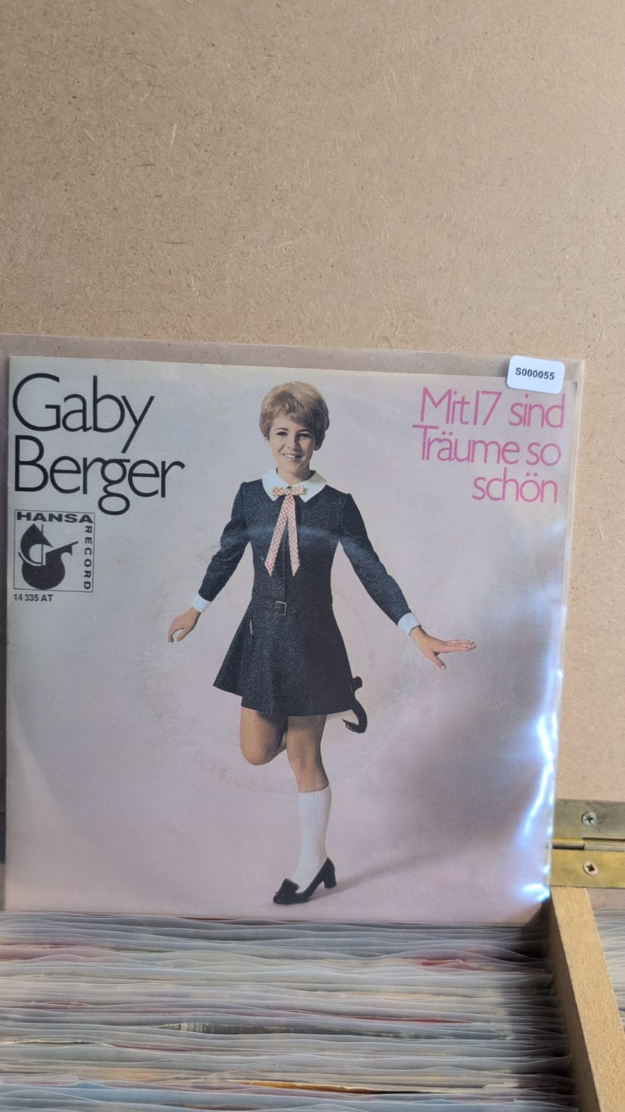 S000055 - Gaby Berger - Mit 17 sind Träume so schön / Wenn einer dir 1000 Küsse verspricht