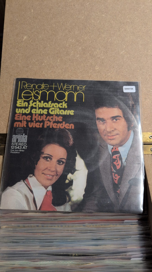 S000726 - Renate und Werner Leismann - Ein Schlafsack und eine Gitarre / Eine Kutsche mit vier Pferden (Het leven is geweldig)