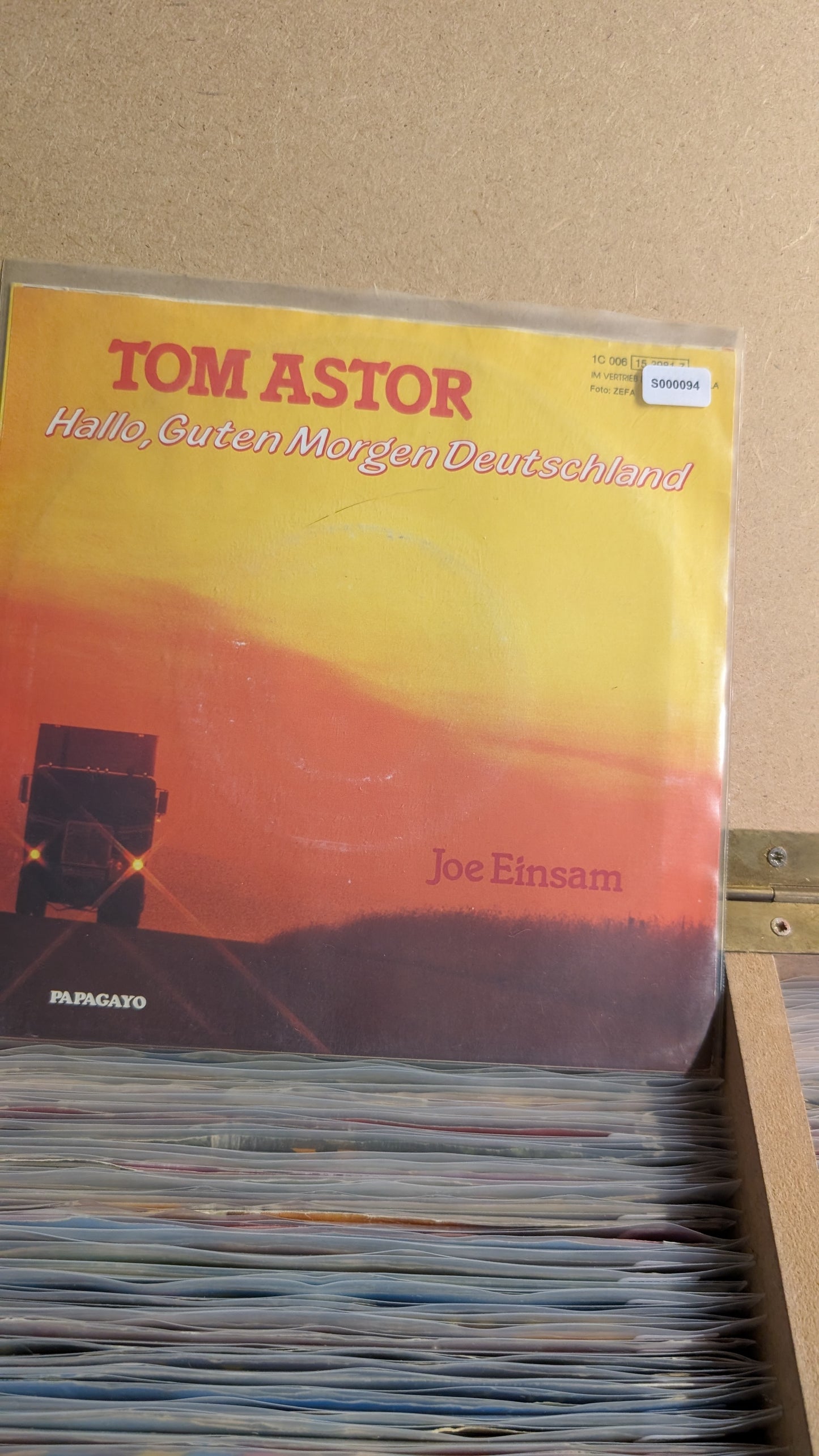 S000094 - Tom Astor - Hallo, guten Morgen Deutschland / Joe Einsam