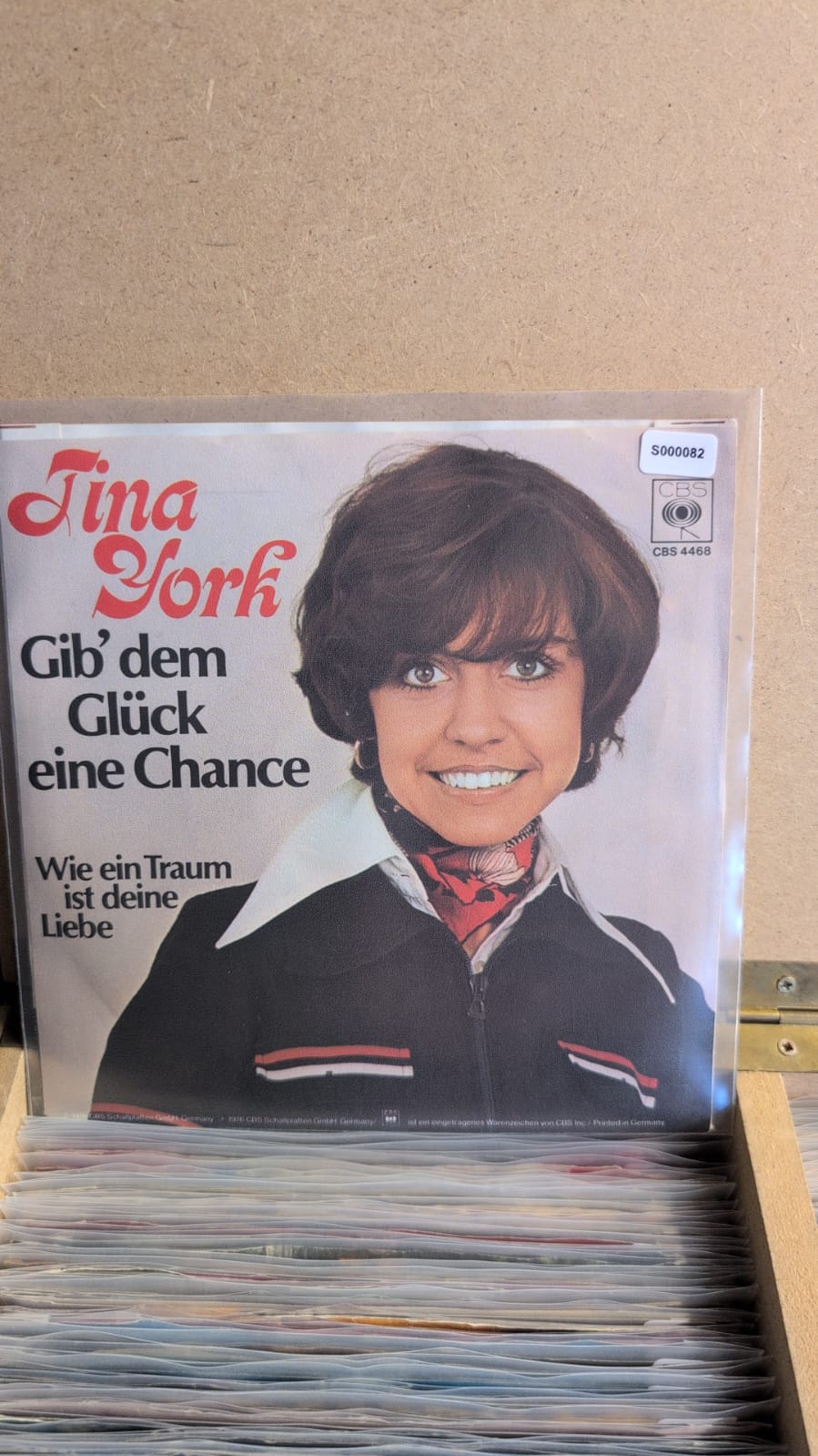 S000082 - Tina York - Gib' dem Glück eine Chance / Wie ein Traum ist deine Liebe