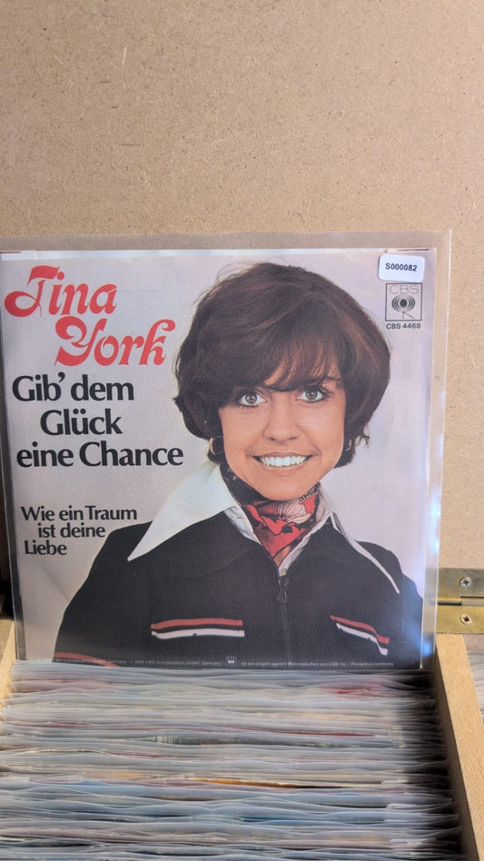 S000082 - Tina York - Gib' dem Glück eine Chance / Wie ein Traum ist deine Liebe