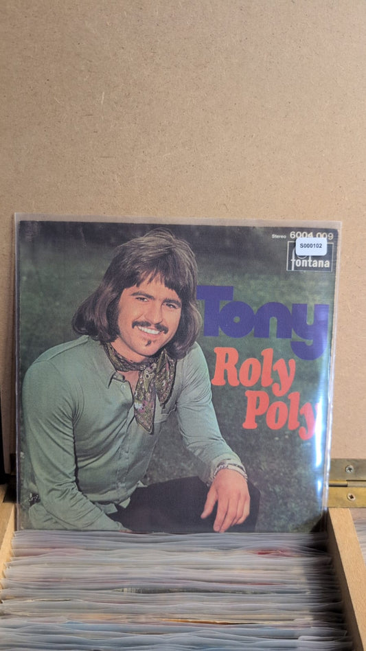 S000102 - Tony - Roly Poly / Senorita Juanita