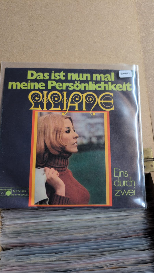 S000163 - Liliane - Das ist nun mal meine Persönlichkeit / Eins durch zwei