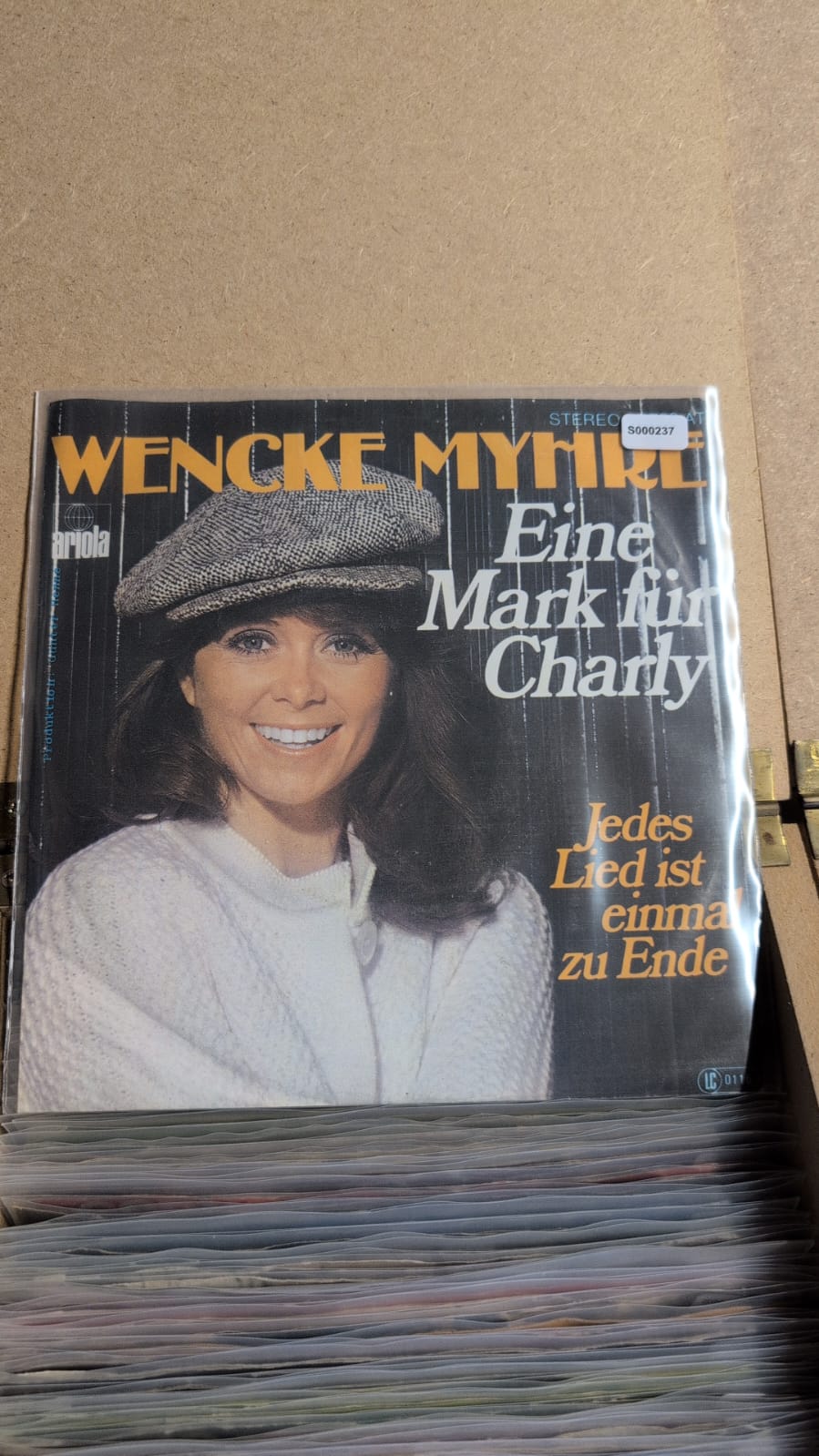 S000237 - Wencke Myhre - Eine Mark für Charly / jedes Lied is einmal zu Ende