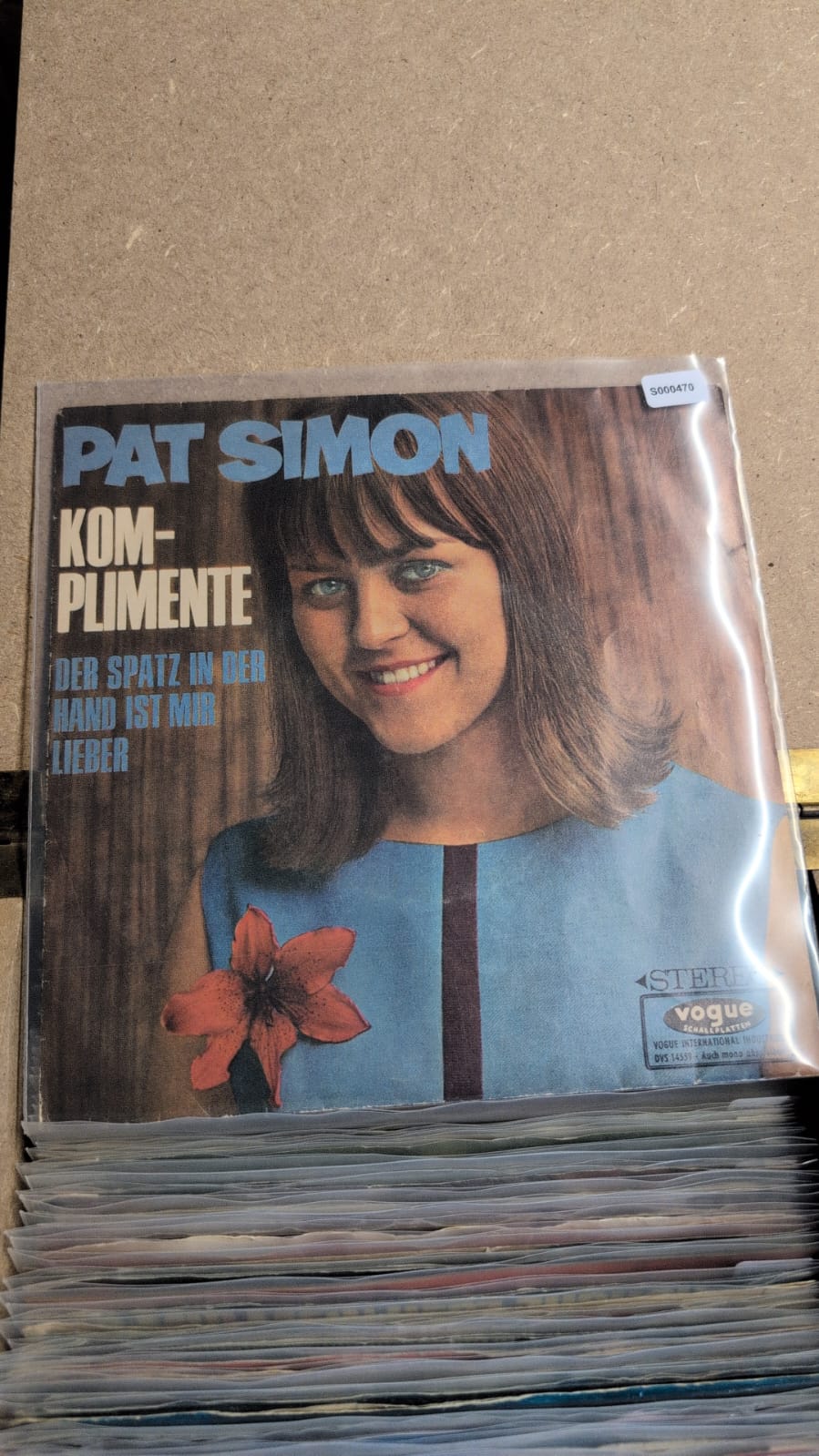 S000470 - Pat Simon - Komplimente / Der Spatz in der Hand ist mir lieber