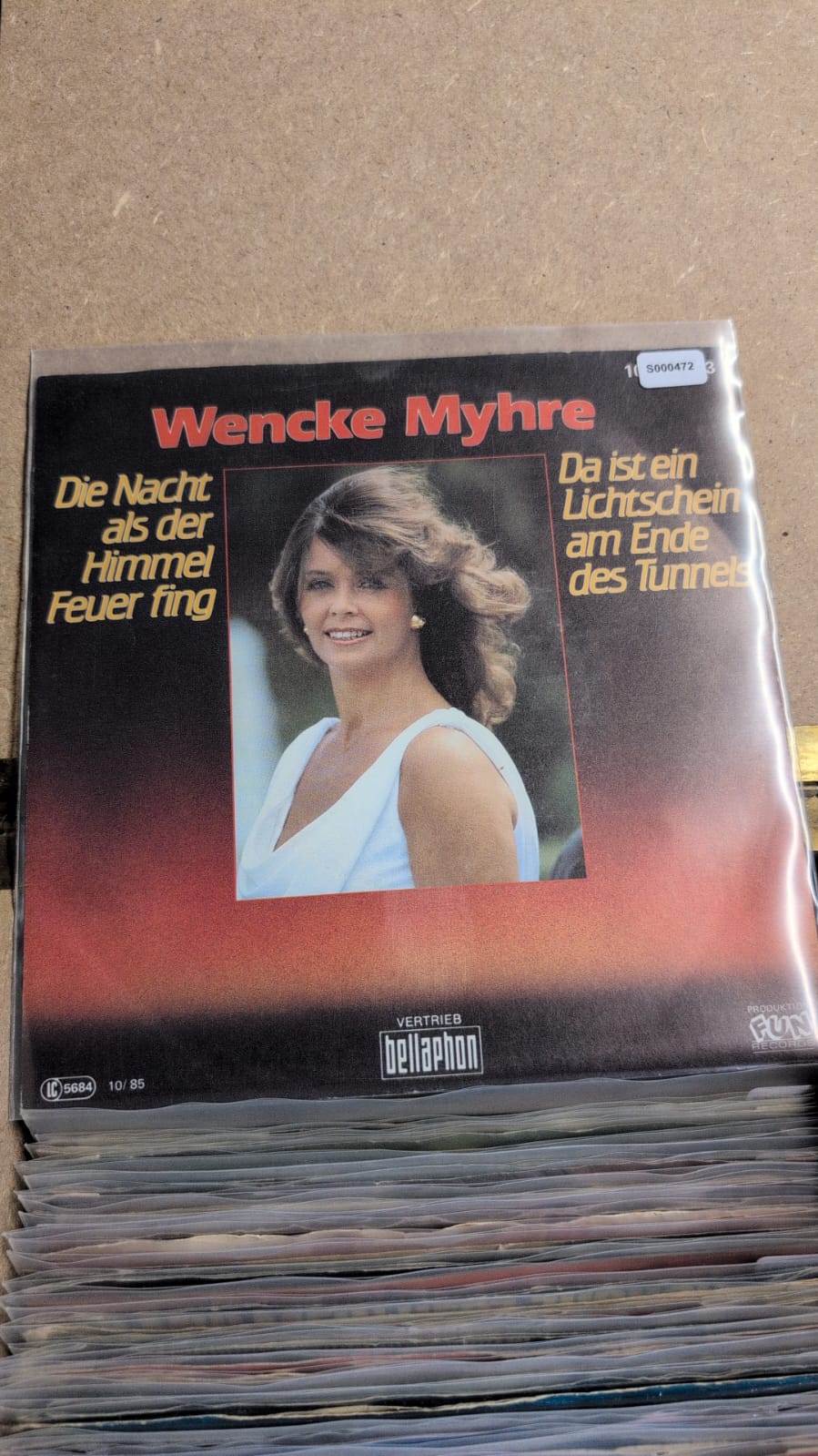 S000472 - Wencke Myhre - Die Nacht als der Himmel Feuer fing / Da ist ein Lichtschein am Ende des Tunnels