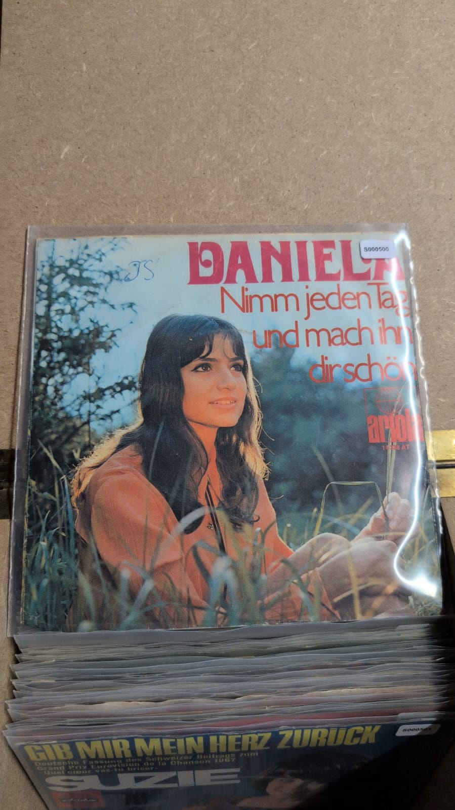 S000500 - Daniela - Warum denn gleich aufs Ganze gehn / Nimm jeden tag und mach ihn dir schön