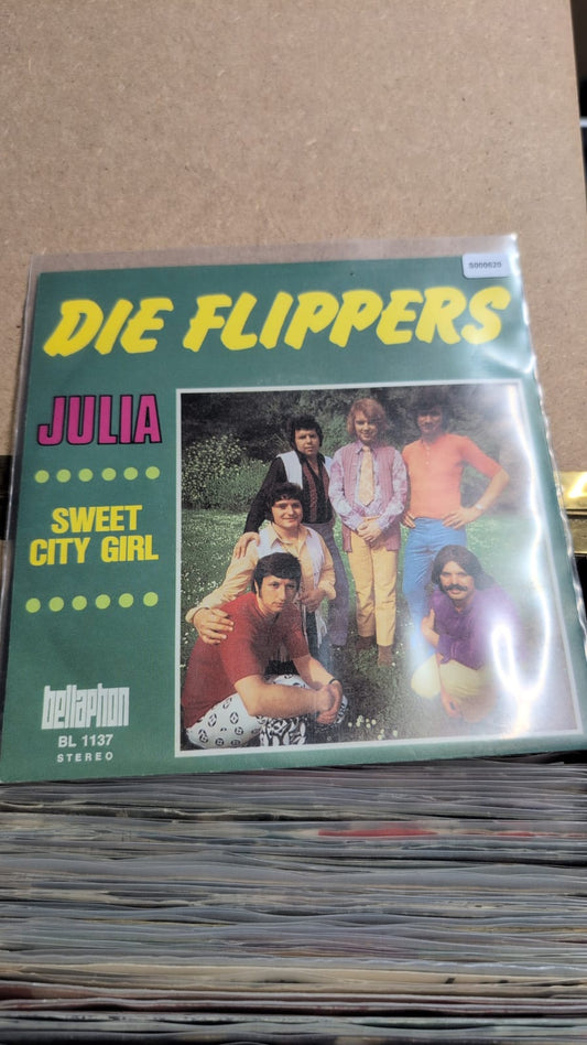 S000620 - Die Flippers - Julia / Sweet city Girl
