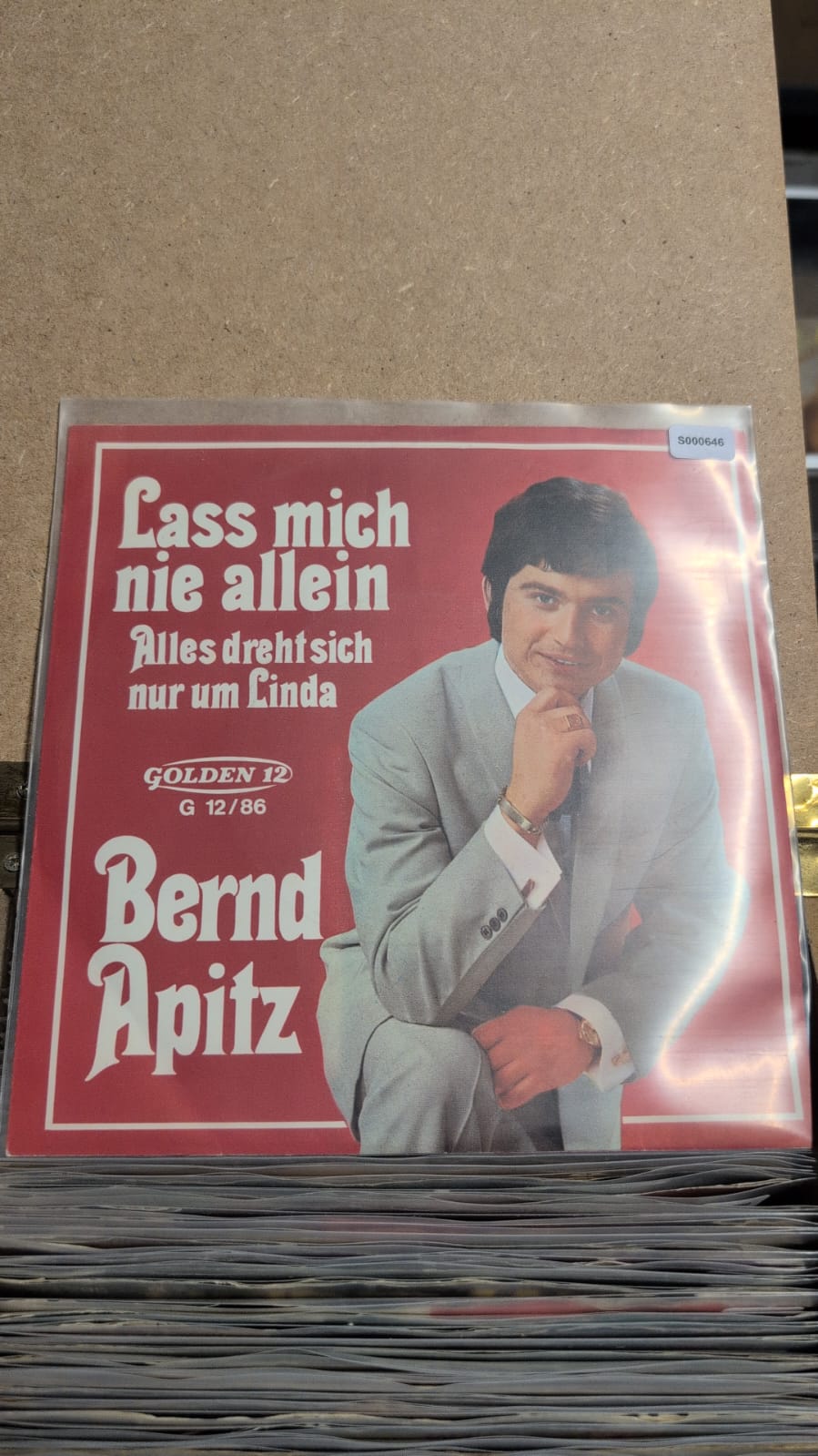 S000646 - Bernd Apitz - Lass mich nicht allein / Alles dreht sich nur um Linda
