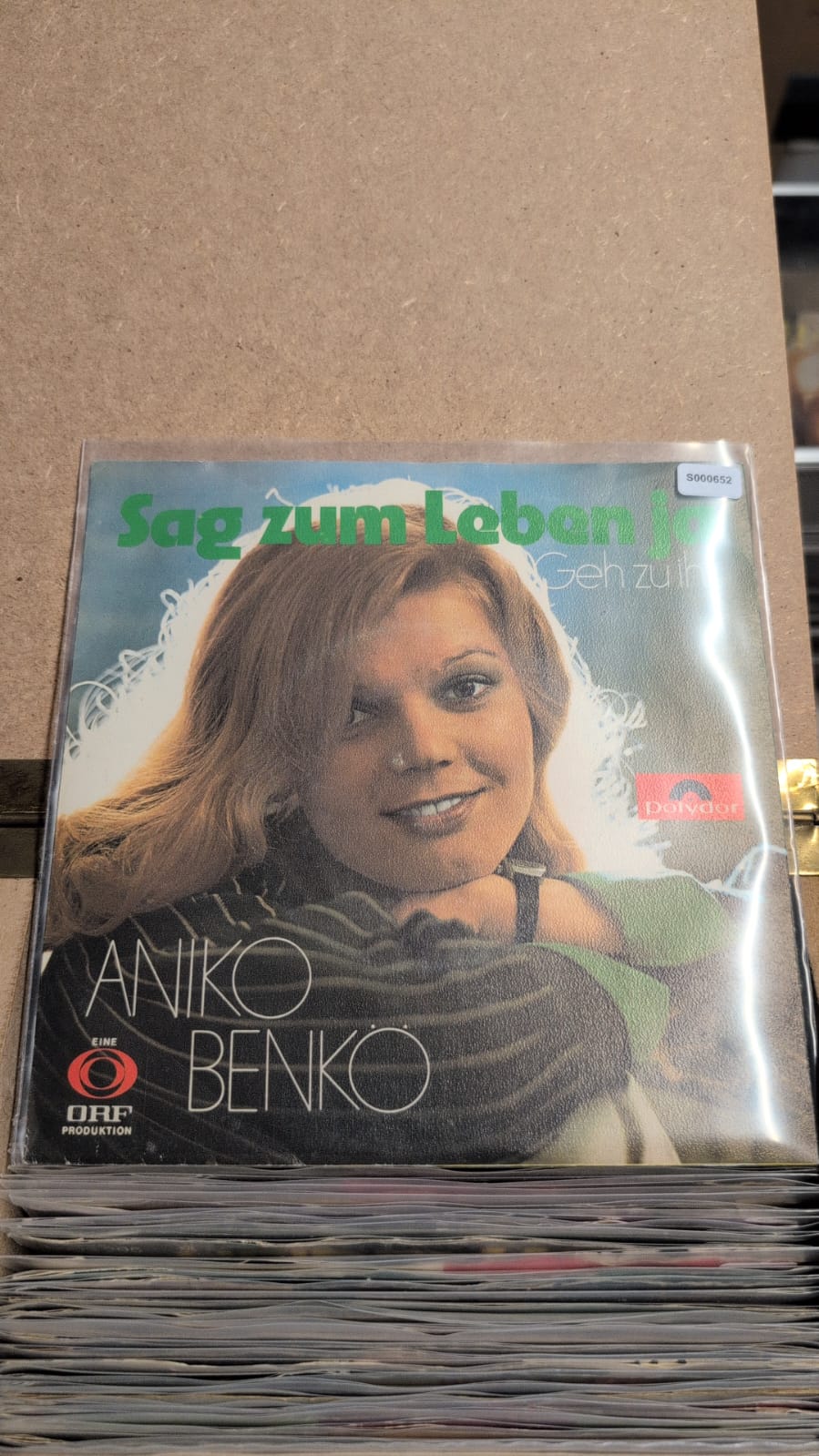 S000652 - Aniko Benkö  - Sag zum Leben ja / Heh zu ihr