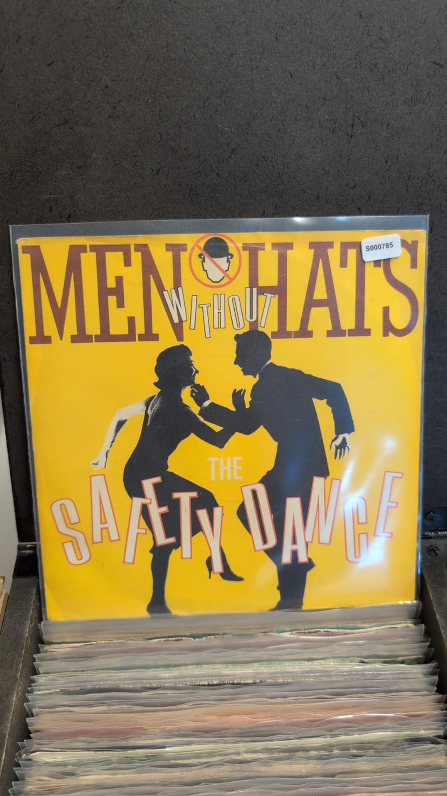 S000785 - Men without Hats - The safety Dance / Security