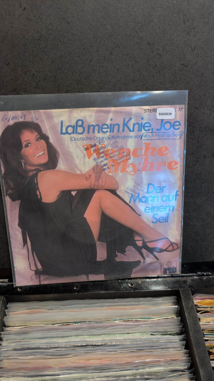S000839 - Wencke Myhre - Lass mein Knie, Joe / Der Mann auf einem Seil