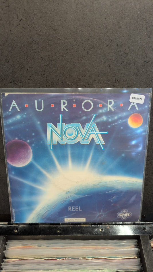 S000871 - Nova - Aurora / Reel