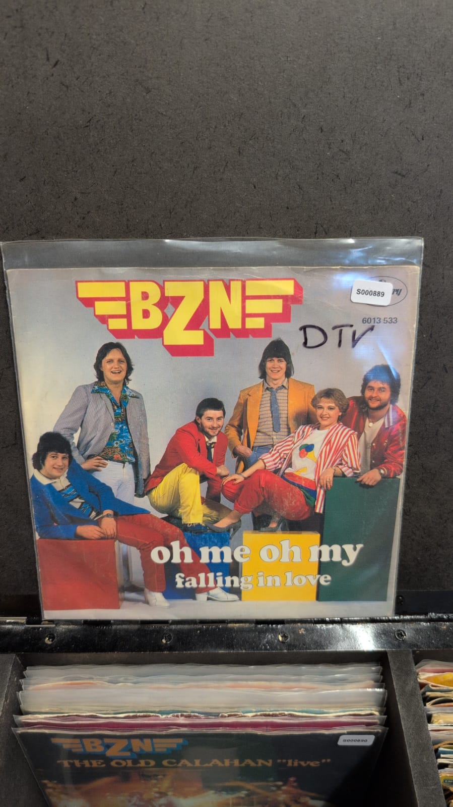 S000889 - BZN - Oh me oh my / Falling in love