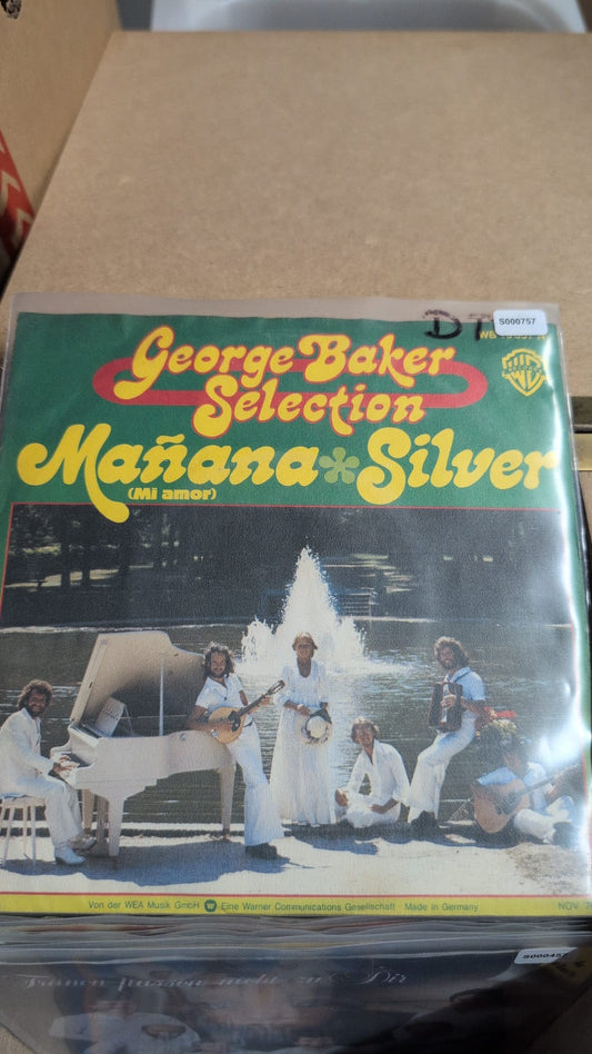 S000757 - George Baker Selection - Manana / Silver